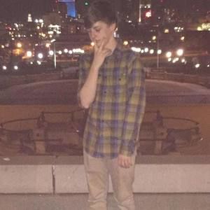 Meet your Posher, Adam